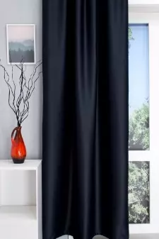 Lángálló fekete blackout függöny egyedi méretre varrva