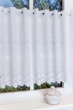 Madeira – Fehér lyukhímzéses batiszt vitrázs  függöny egyedi méretre varrva