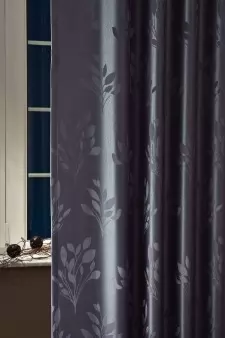 Vera - Szilvakék színű jacquard sötétítő függöny egyedi méretre varrva