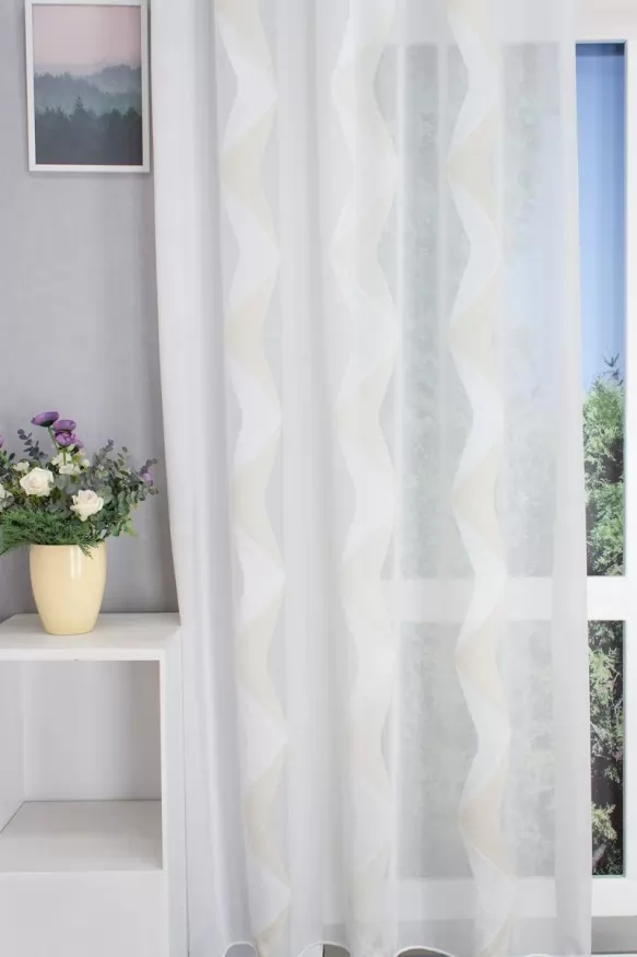 Fehér, ekrü, vajsárga  színű, függőleges cikk-cakk mintás tetra sablet függöny , ólomzsinóros 1030266853