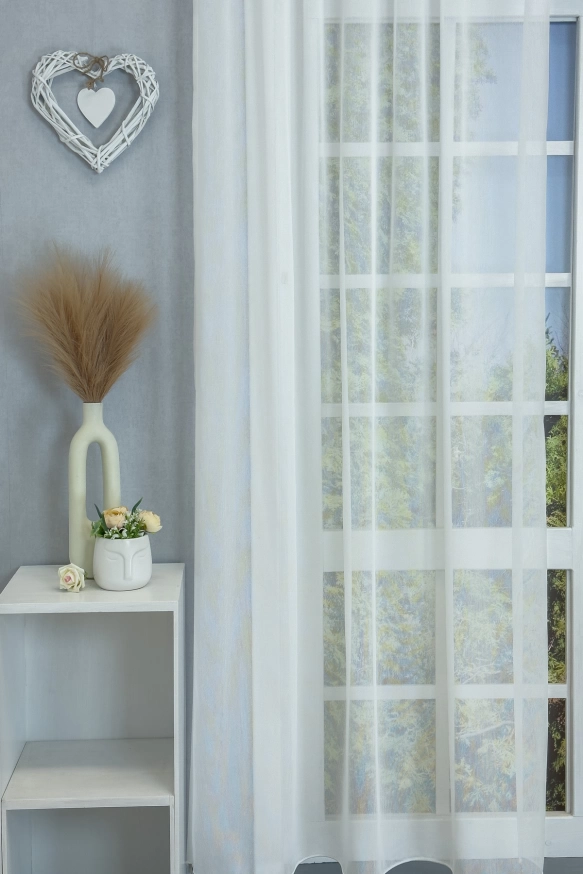 Emily - Fehér apró rácsmintás lángálló függöny emily/295/01FR