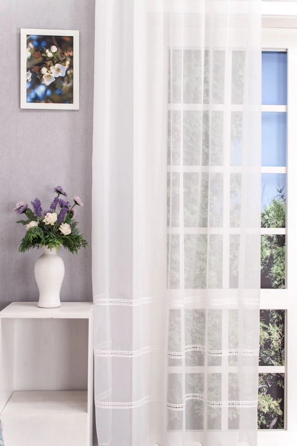 Trento - fehér, bordűrös, lyukhímzéses , voile függöny  290 cm Trento/290/10