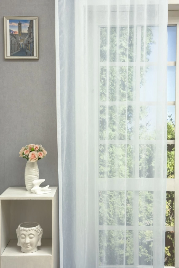 Dolores - Fehér színű, fényes szálbeszövéses jacquard függöny 1010050186