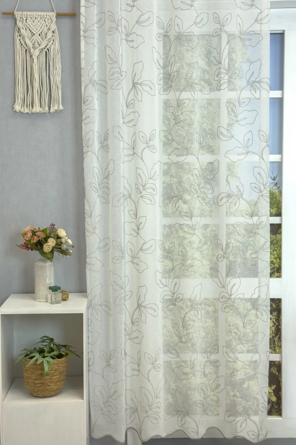 Zelia - Elefántcsont színű hímzett levél mintás sablé függöny 1010040541