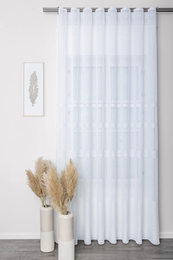 Sanremo - Fehér színű azsúrozott vízszintes csíkos, szőttes batiszt függöny Sanremo/300/01