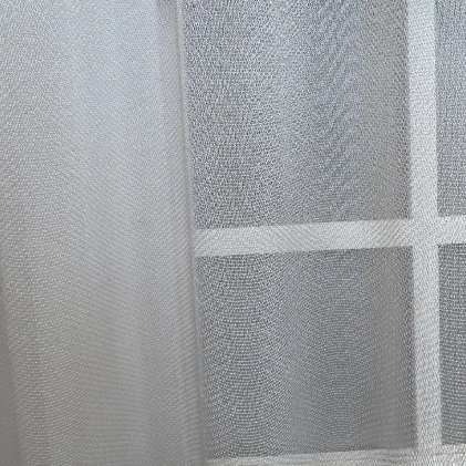 Fényes világosszürke színű puha szálú félorganza fényáteresztő függöny egyedi méretre varrva