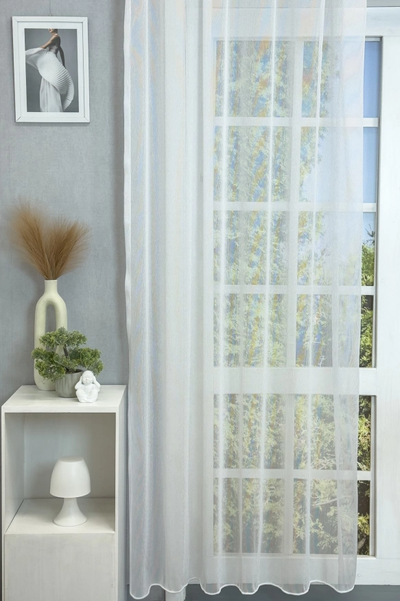 Solingen - Fehér színű, vasalás könnyített fényes jacquard függöny 11746/0001/295