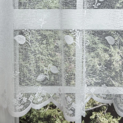 Fehér színű levélmintás, bordűrös jacquard függöny  egyedi méretre varrva