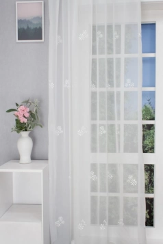 Torino - Fehér virágos függöny egyedi méretre varrva