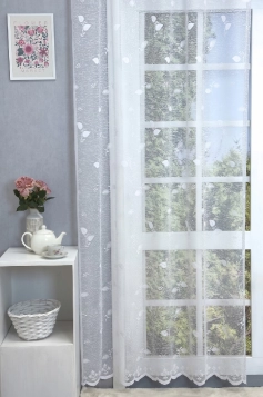 Fehér színű levélmintás, bordűrös jacquard függöny  egyedi méretre varrva