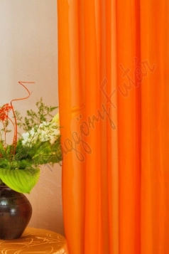 Narancs színű voile függöny  egyedi méretre varrva