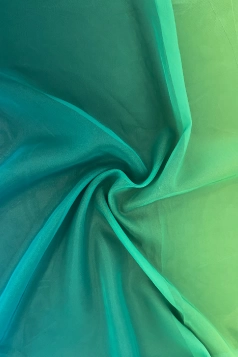 Kék és zöld színátmenetes voile függöny egyedi méretre varrva