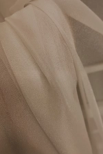 Liliána-Nugát barna színű félorganza függöny,300cm egyedi méretre varrva