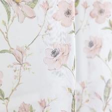 Milena - Fehér alapon púderrózsaszín, csipkerózsa mintás finomszálú voile függöny  egyedi méretre varrva